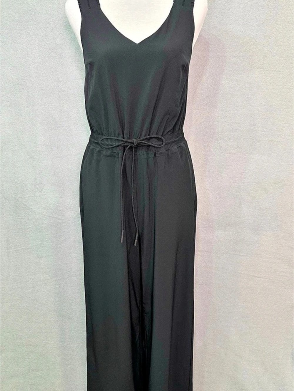 Athleta Black Wide Leg Jumpsuit Size 2 Like New